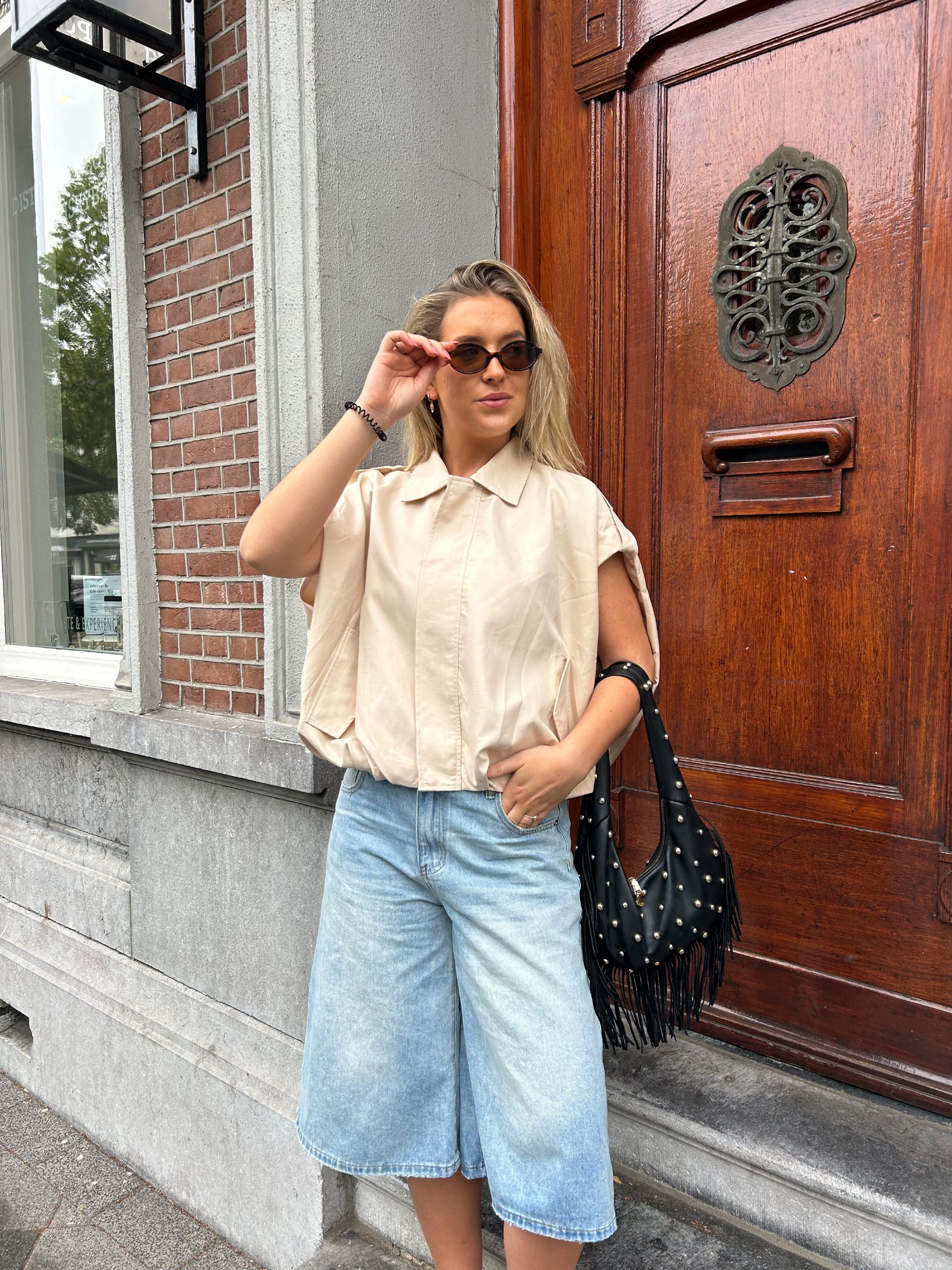 SLEEVELESS BOMBER